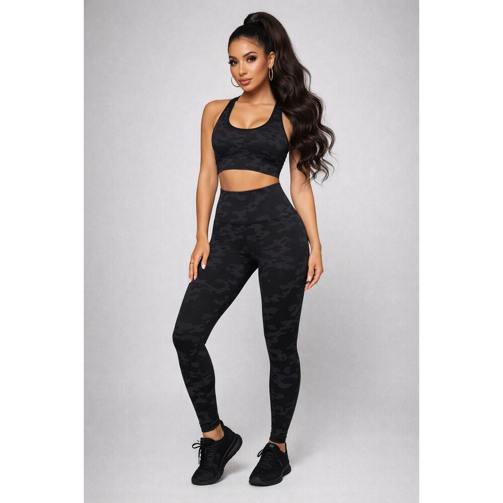 Spanx Look At Me Now Seamless Leggings Black Camo XS High Rise Shaping NWT